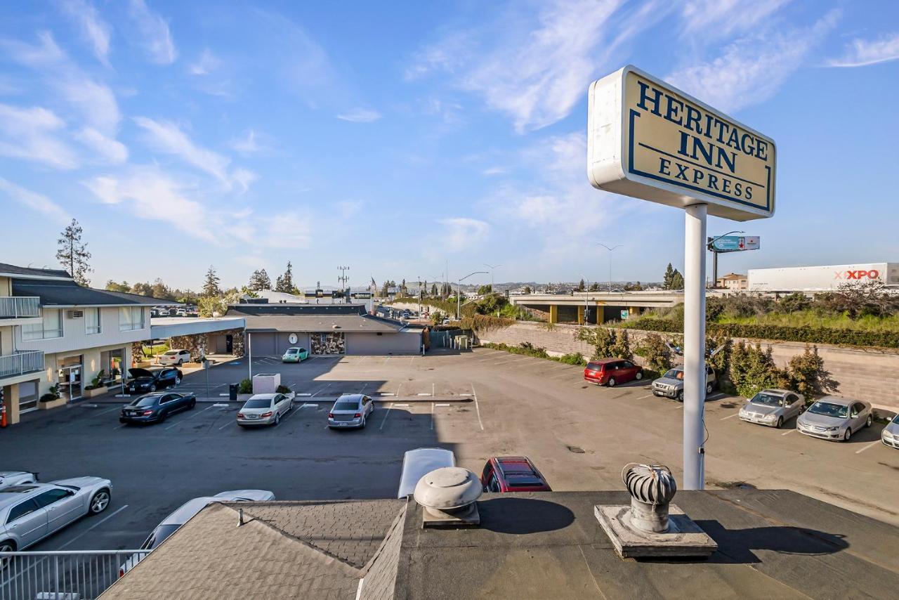 Heritage Inn Express Hayward Exterior foto